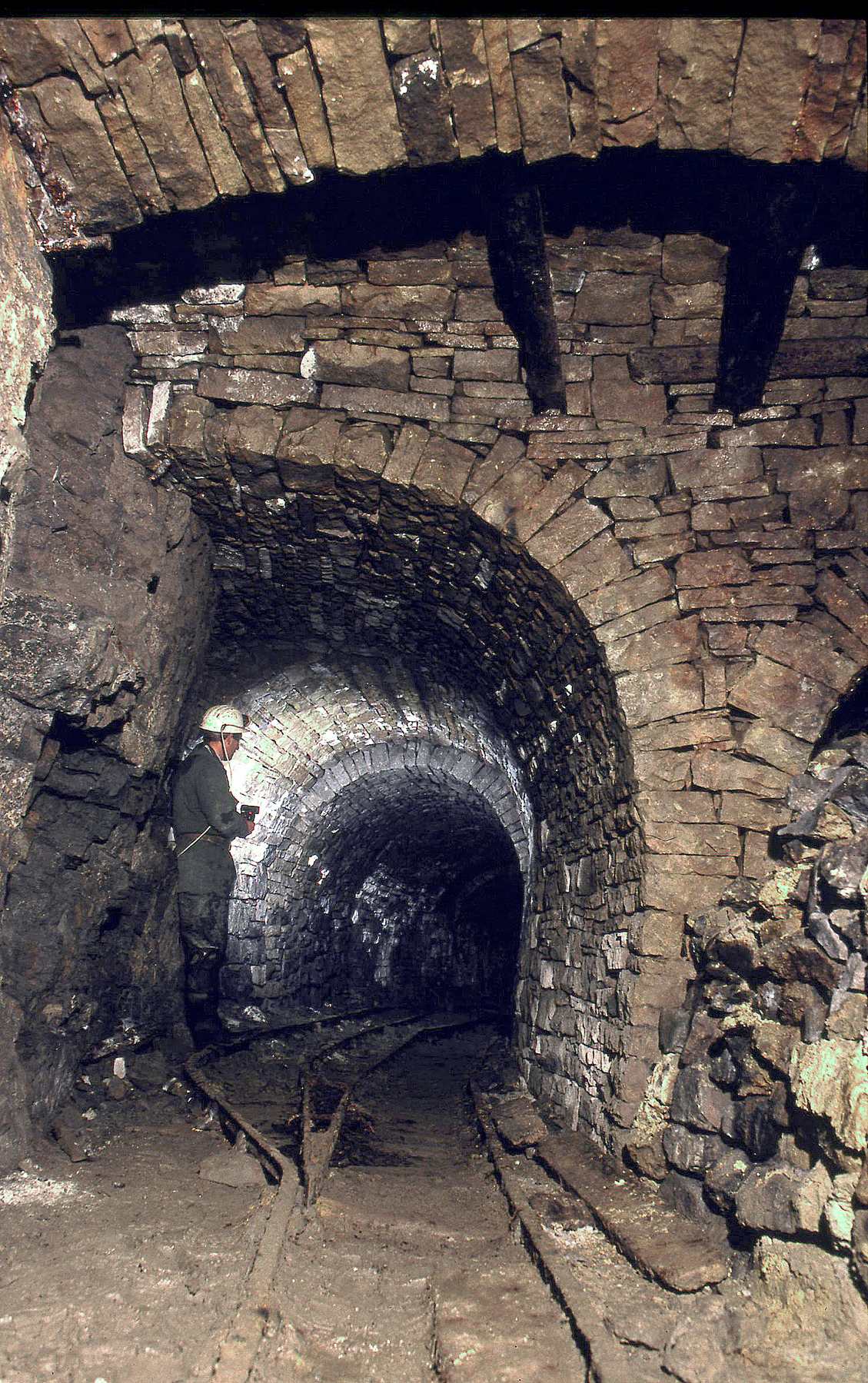 Smallcleugh Mine arching Nov 1991 